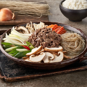 12. Bulgogi Mushroom Hot Pot 불고기버섯 전골
