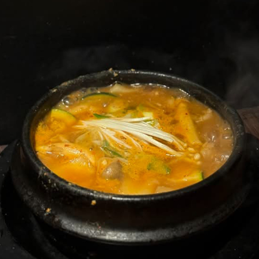 21. Seafood Soybean Paste Soup 해물된장찌개