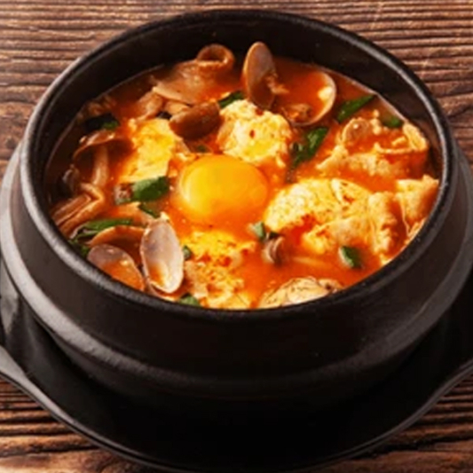 18. Curry Seafood Tofu Soup 카레해물순두부
