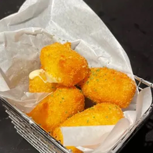 3. Mozzarella Cheese Sticks (6 pcs) 치즈스틱