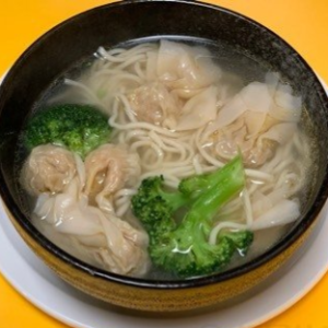 H02. Wonton Soup (10 pcs)