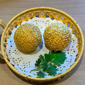 D08. Green Tea Sesame Balls (2 pcs)