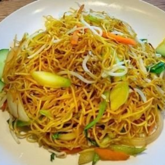 F01. Seasonal Greens Chow Mein