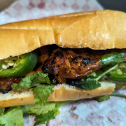 S2. Chicken Sandwich B&aacute;nh M&igrave; Thịt G&agrave;