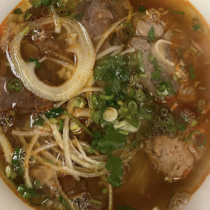 B11. Spicy Beef and Pork Noodle Soup B&uacute;n B&ograve; Huế