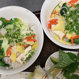 P7. Noodle Soup with Tofu and Vegetables Phở Đậu Hũ