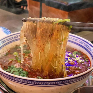 Vermicelli in Soup with Sliced Beef