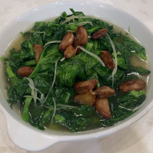 92. Snow Pea Leaves in Garlic Stew 蒜子上湯豆苗