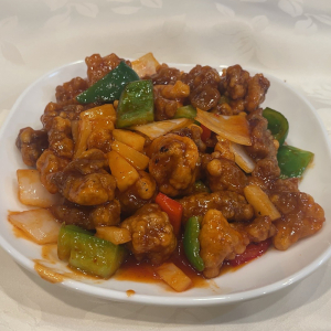 19. Sweet & Sour Pork with Pineapple 菠蘿咕嚕肉