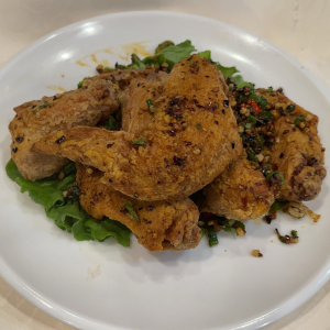 33. Crispy Fried Chicken Wings 脆炸雞翼