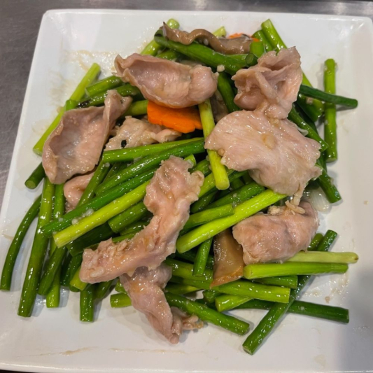 181.	Stir-Fried Pork Stomach with Garlic Stem 蒜心炒肚尖