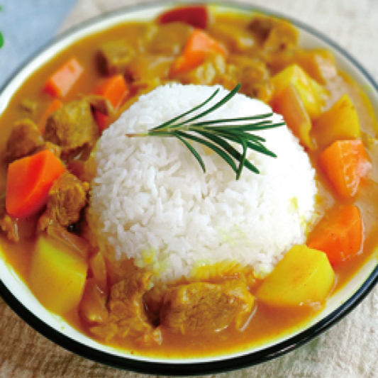 246. Curry Beef Stew over Rice 咖喱牛腩飯