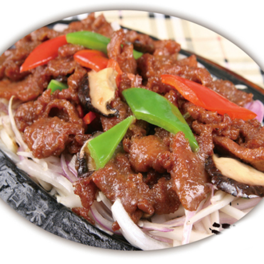 82. Sizzling Beef Fillet with Black Pepper 鐵板黑椒牛柳