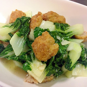 M40. Chinese Vegetables with Sausages 菜心肉丸