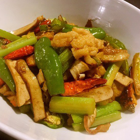 M19. Szenchuan Style Dry Tofu 尖椒鸡肉炒香干