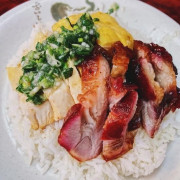 BBQ Pork & Hainanese Chicken on Rice 蜜汁叉燒拼海南雞雙拼飯 