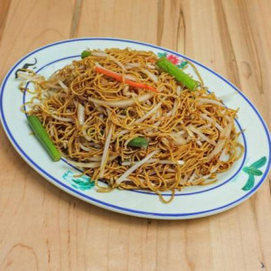 Fried Noodles with Bean Sprouts in Soya Sauce 豉油王芽菜仔炒麵