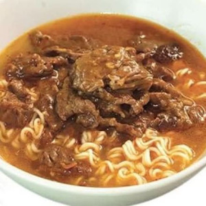 Hong Kong Style Rich Satay Beef Instant Noodles 港式香濃沙嗲牛肉公仔麵