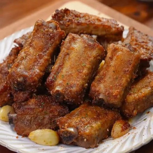 Spicy Hong Kong‑Style Spare Rib (6 pcs) 避風塘一字骨