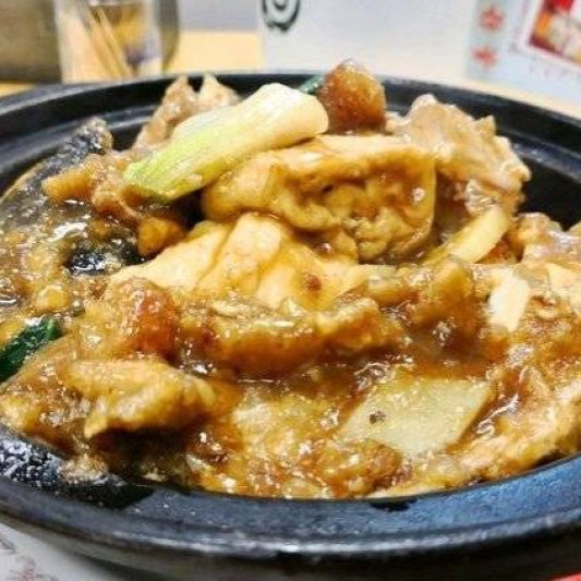 Deep-Fried Fish with Silicon & Ginger 薑蔥魚腩煲
