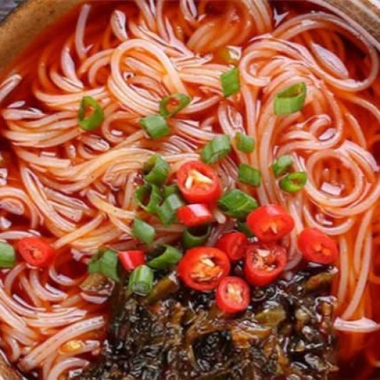 Noodles in Soup in Szechuan Spicy Style 麻辣藤椒米線