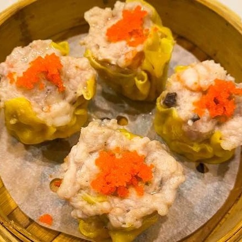 Pork Dumpling Shui Mai with Fish Roe 魚子燒賣