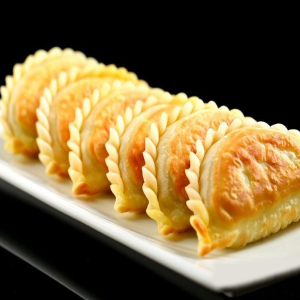 Fired Leek Dumpling (4 pcs)