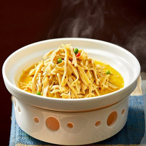 Crispy Bamboo Shoots in Chicken Sauce