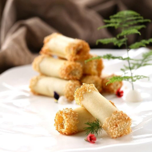 Deep-Fried Taro Rolls with Sesame