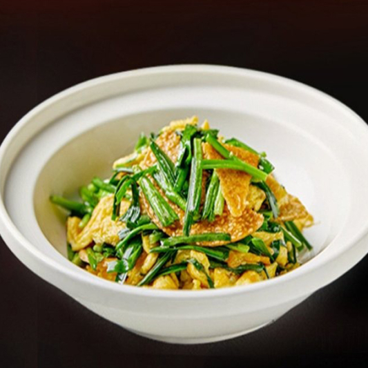 Fried Egg with Crispy Leeks