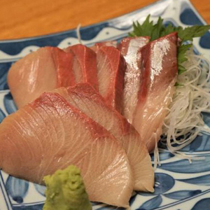 Hamachi Sashimi