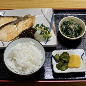 Salmon Shioyaki-Teishoku