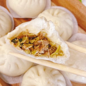 Sour Pepper with Pork Mini Bao (6 pcs) / 酸椒猪肉小包