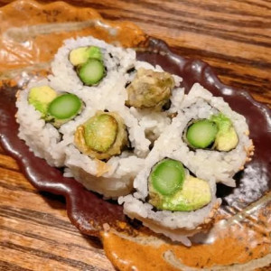 Asparagus Avocado Roll