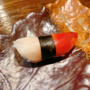 Hokkigai Nigiri