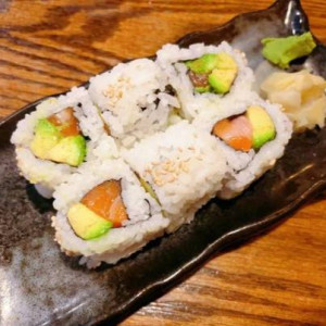 Salmon Avocado Roll