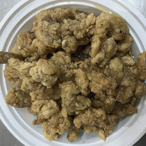 E10. Honey & Garlic Boneless Chicken 蜜味鸡