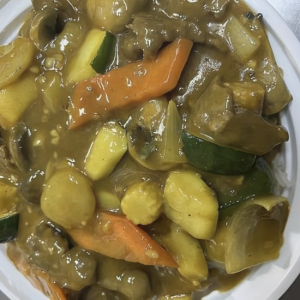 B14. Curry Beef on Rice 咖喱牛饭