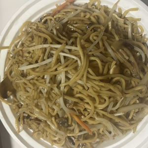 C12. Mushroom Chow Mein Soft Noodles 蘑菇炒麵