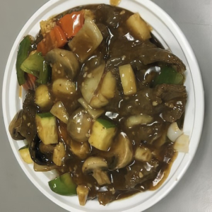 F6. Beef & Vegetables with Satay Sauce 沙爹牛肉