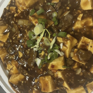 B16. Grandmothers Bean Curd on Rice 麻婆豆腐饭