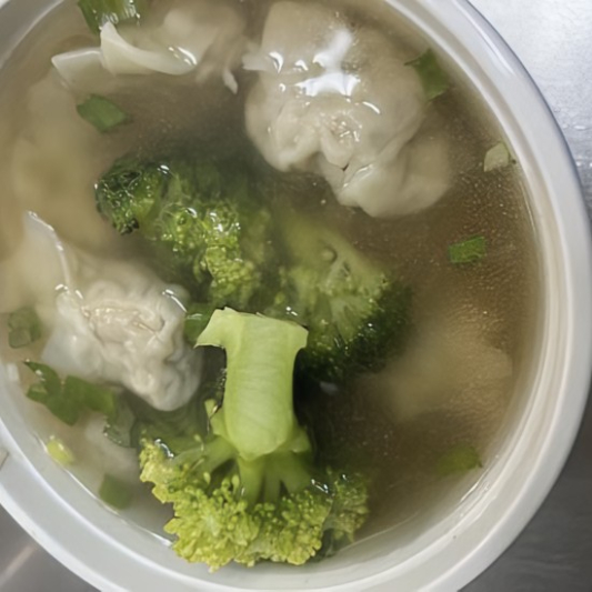 A3. Wonton Soup 雲吞湯