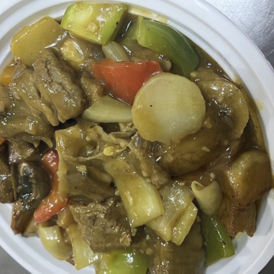 G1. Curry Beef Brisket with Potatoes 咖喱牛腩薯仔