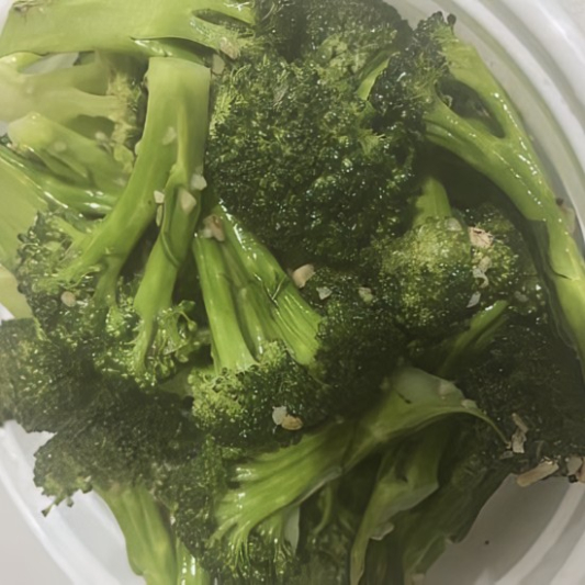 J7. Broccoli in Garlic Sauce 蒜茸百加利