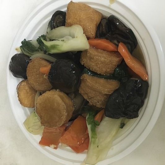 J8. Deep Fried Egg Tofu with Chinese Mushroom 红烧玉子豆腐