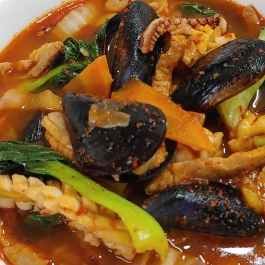 Spicy Seafood Noodles