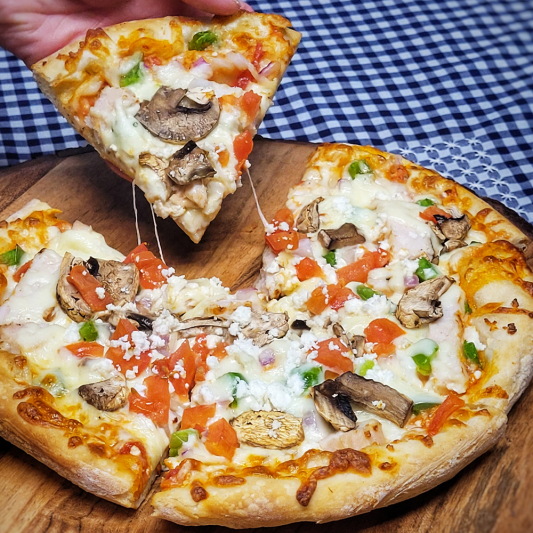 Chicken Tomato Alfredo Pizza