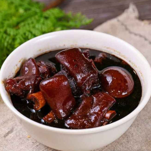 11. Pork Knuckles in Ginger and Sweetened Vinegar 添喜豬蹄薑