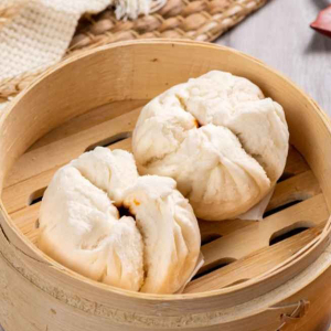 18. Steamed BBQ Pork Bun 蜜汁叉燒飽
