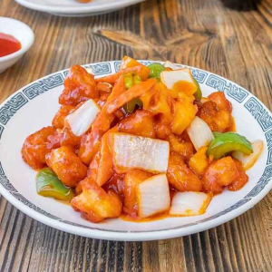 82. Sweet and Sour Pork with Pineapple 菠蘿咕嚕肉